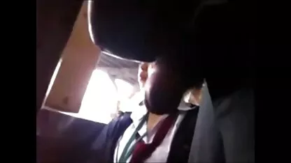 Puta chupa la polla peliculas xxx sub español y los hombres lamiendo coño posando 69
