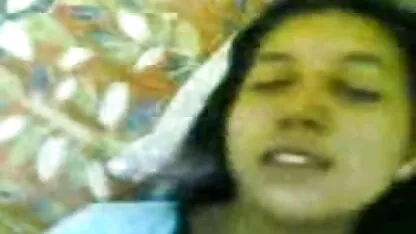 Diana con una cintura delgada gritando porno español hd gratis de emoción durante el sexo