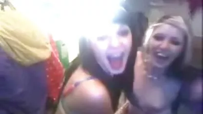 Ruso Hotties atornillado en squeaky peliculas xxx español completas cama
