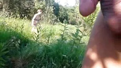 Rubia puta golpe a través del agujero españolas bien folladas en la Pared