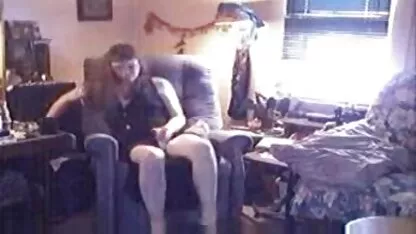 Sexy esposa dejar que su ver peliculas x online marido jugar con su ano