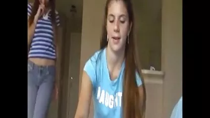 Ébano lamiendo negro esposa con grande culo peliculas hentai completas
