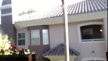 Encantadora mujer joven muestra la xxx castellano hd masturbación Año Nuevo