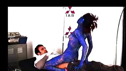 Nika muestra su bella leche y hurgando ver porno en castellano