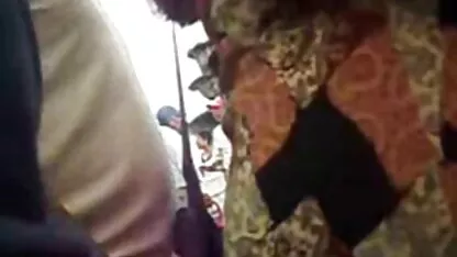 El chico invitó a videos pornos caseros gratis en español una puta y la folla con áspero