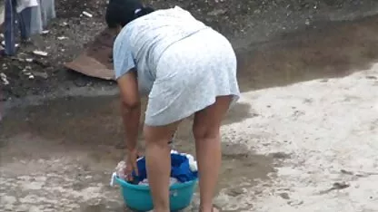 Acariciando el coño peludo necesita un porno pelicula castellano rábano