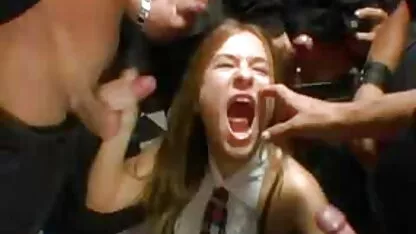 Chica hace videos xxx subtitulado español Doble boxeo para su amigo