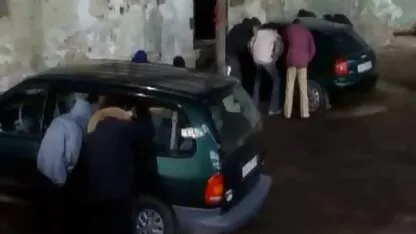 Un caballo vino a visitar a una chica de Moscú y la ver video porno en castellano plantó en el culo