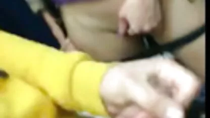 Marido llama a la Esposa en el dormitorio y folla porbo español correctamente