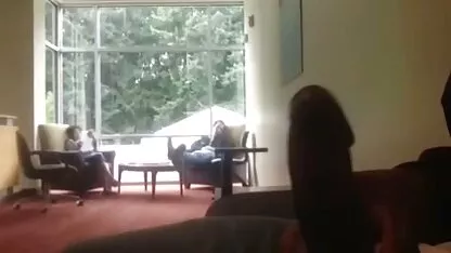 Jane sopla un hombre negro a través de un agujero en pprno españolas la pared
