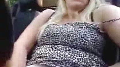 Depravado video prono español chica rusa con ganas de anal en la mañana