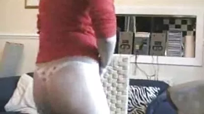 Un hombre lesvianas españolas xxx para eliminar la pornografía privada en la que una chica expone su culo profundamente dentro de la polla del hombre