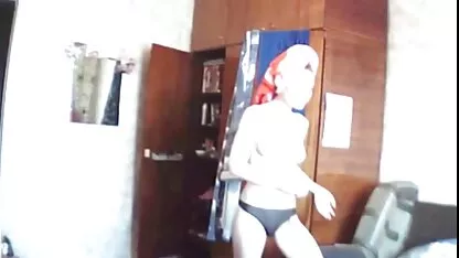 Rápidamente se metió en un sombrero asiático entre sus piernas pornub en español y bombeó el semen de ella