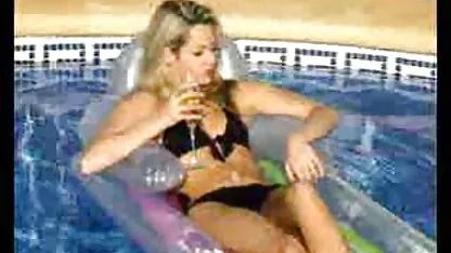 Mientras el marido está ocupado, su xxx videos caseros en español esposa teniendo sexo con un ladrón