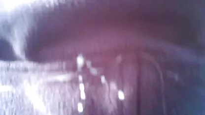 Abuelita en medias se masturba en la cama peliculas x en español