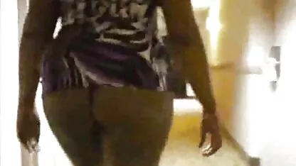 Diana con grandes tetas sentado boca petardas en español abajo en el pene