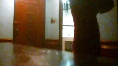 Chico se folla a su hermana de 18 años peliculas pprno en español en la sala de estar