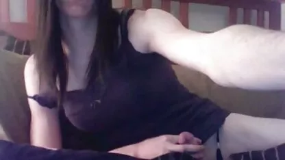 Adulto bully decidió complacer ver videos pornográficos en español a sí misma disparando chicas desnudas en el dormitorio